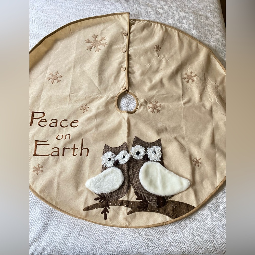 Peace On Earth Woodland Owl Christmas Tree Skirt